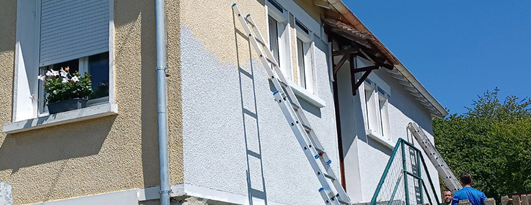 Ravalement de Façade et Peinture à Arnouville (95400) - Les Couvreurs du Val d'Oise